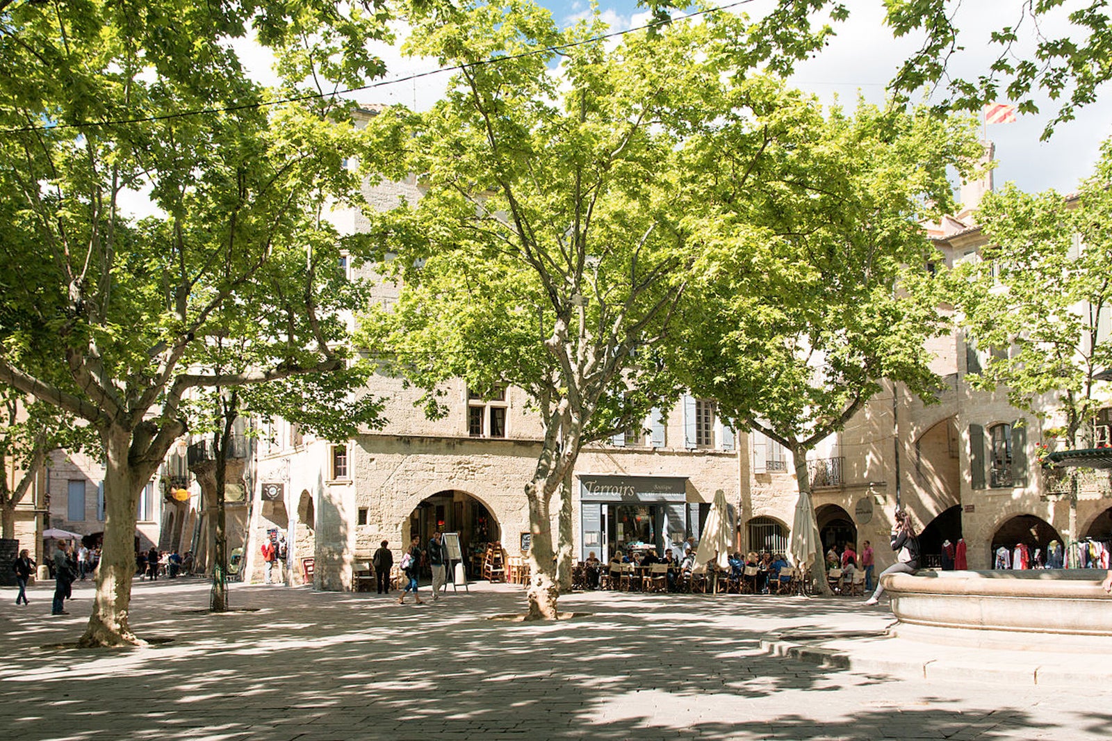 محل aux Herbes - Place aux Herbes