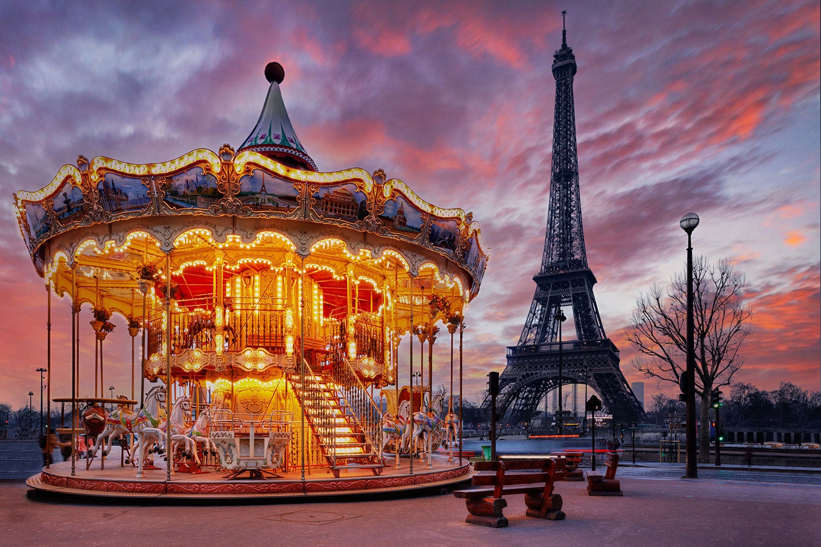 چرخ فلک برج ایفل - Carousel of the Eiffel Tower