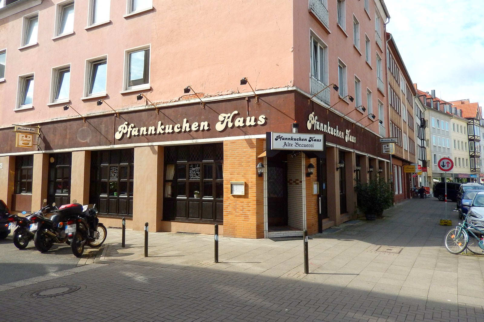 خانه پنکیک - Pfannkuchen Haus