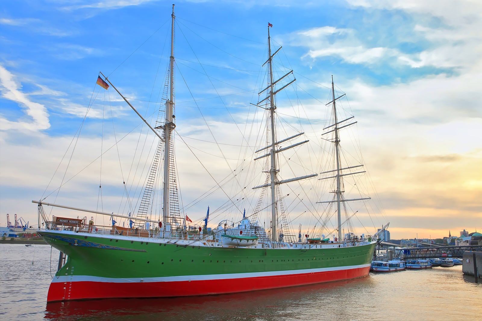 ریکمر ریکمرز - Rickmer Rickmers