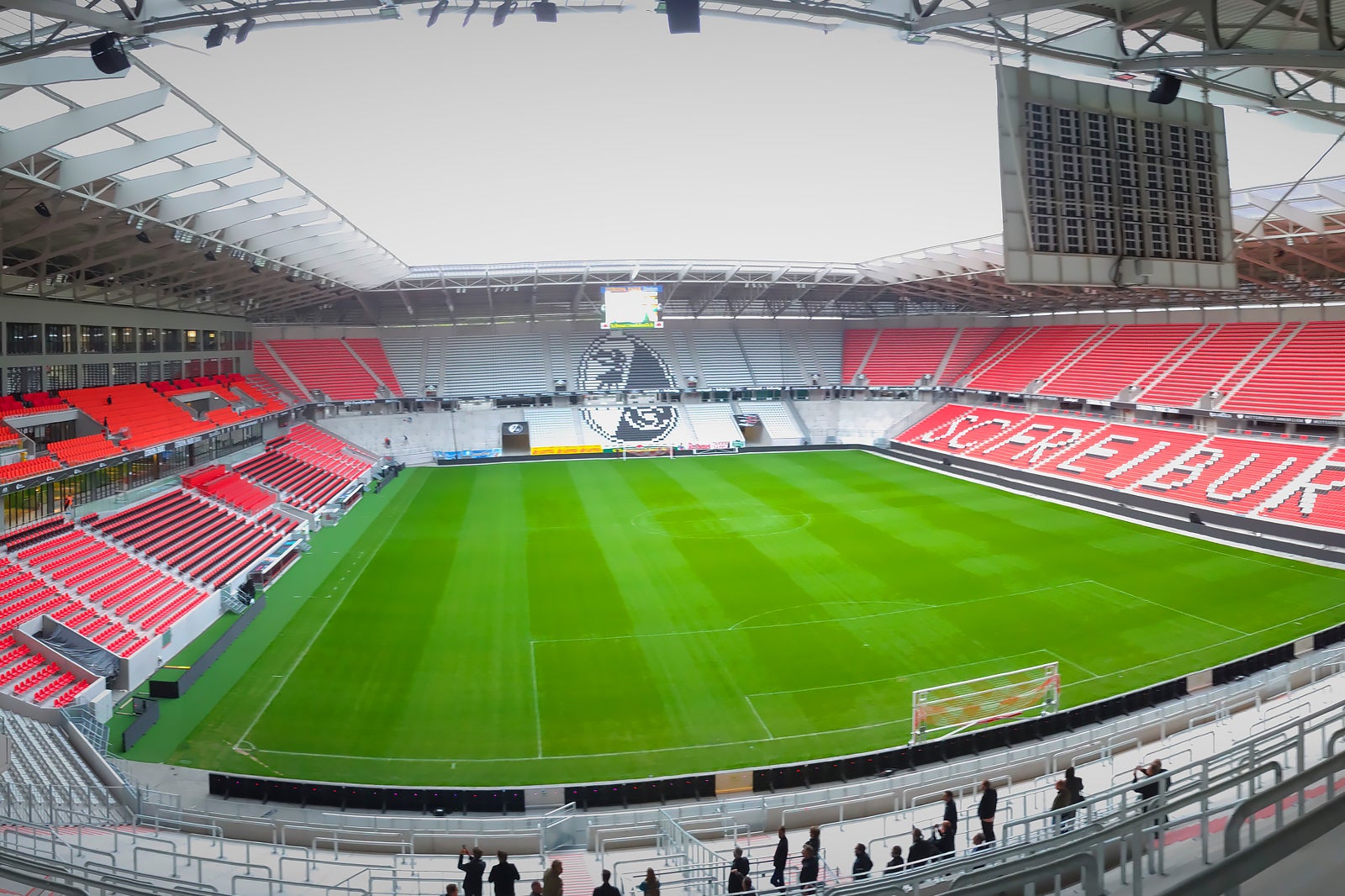 ورزشگاه اروپا پارک - Europa-Park Stadion