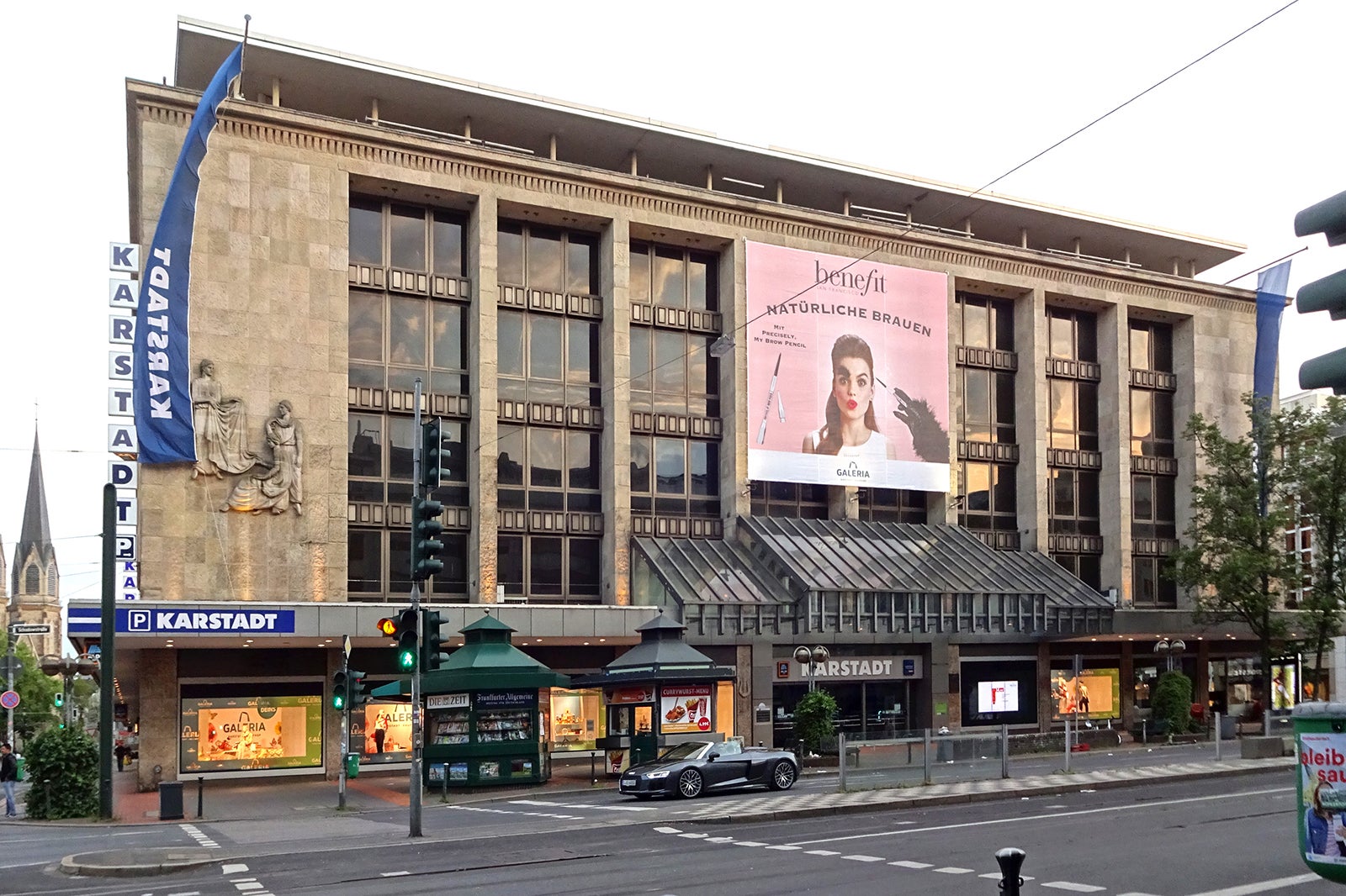 GALERIA Düsseldorf Schadowstrasse - GALERIA Düsseldorf Schadowstraße