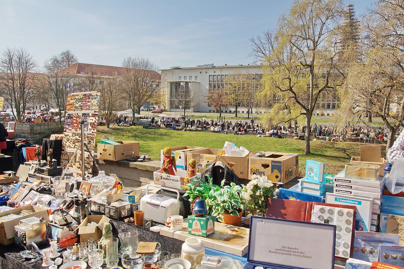 بازار دستفروشی هانوفر - Flohmarkt Hannover