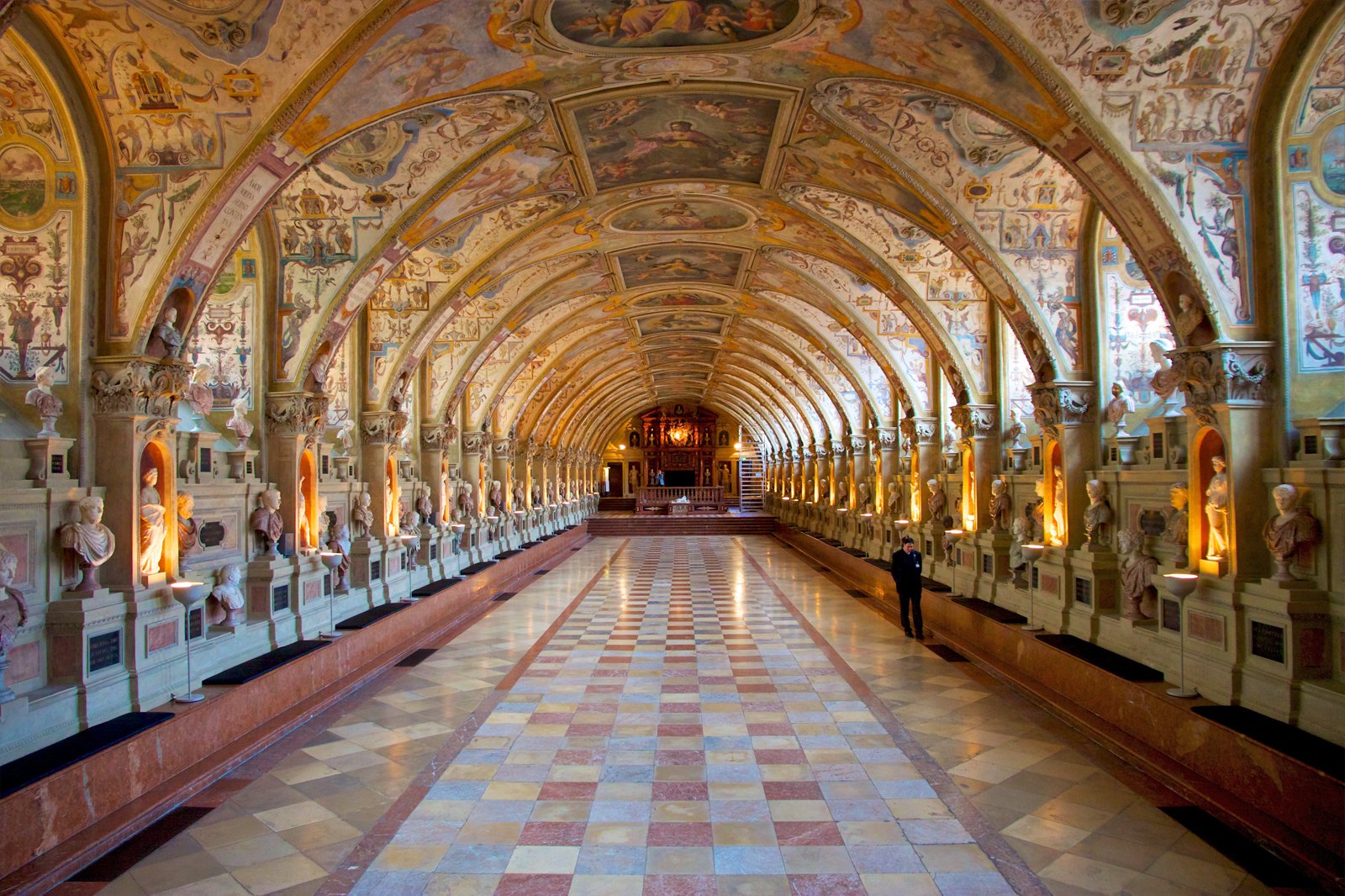 اقامتگاه مونیخ - Munich Residenz