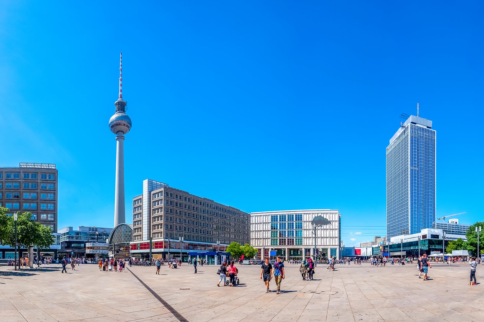 الکساندر پلاتز - Alexanderplatz