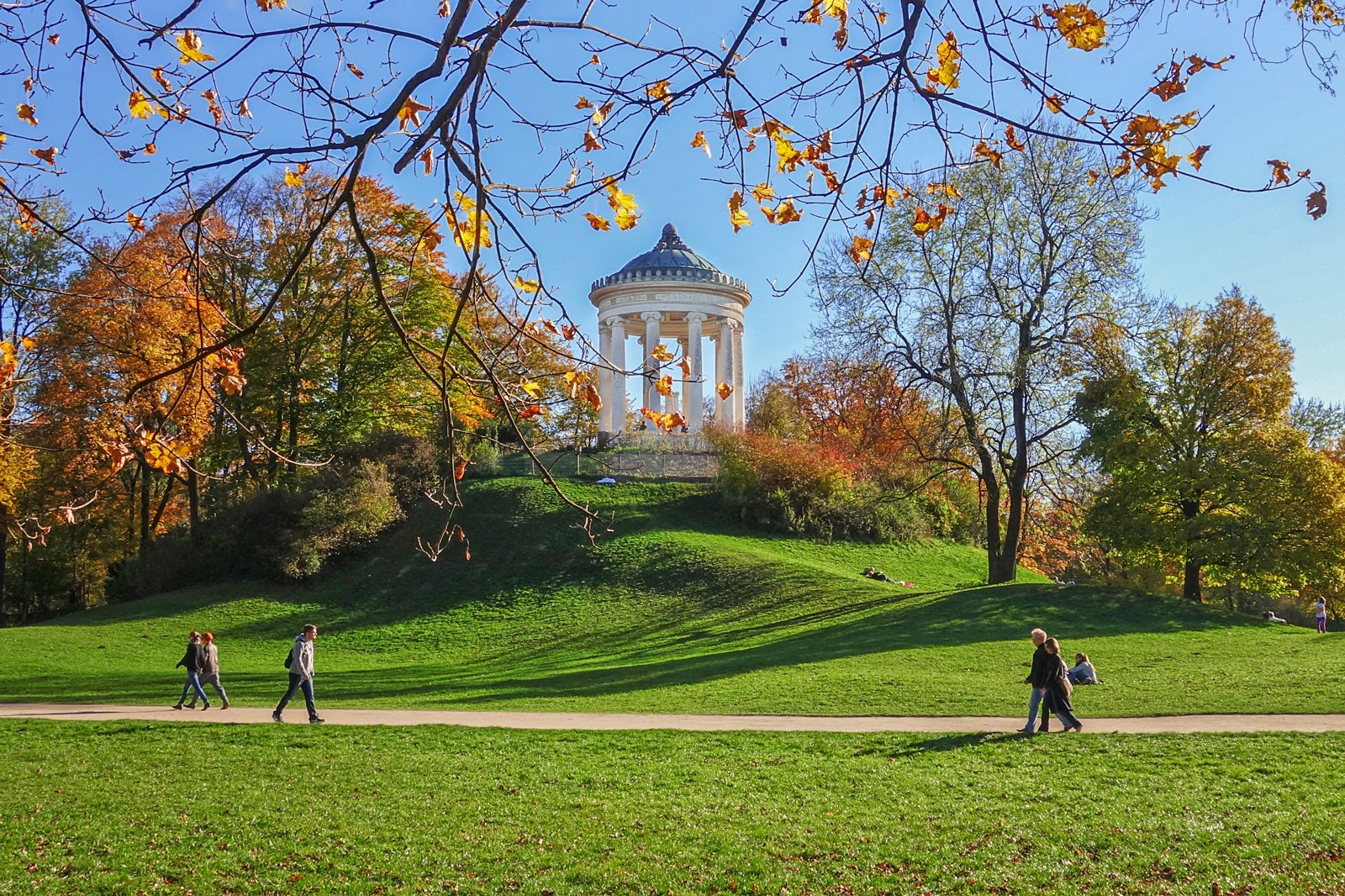 باغ انگلیسی - English Garden