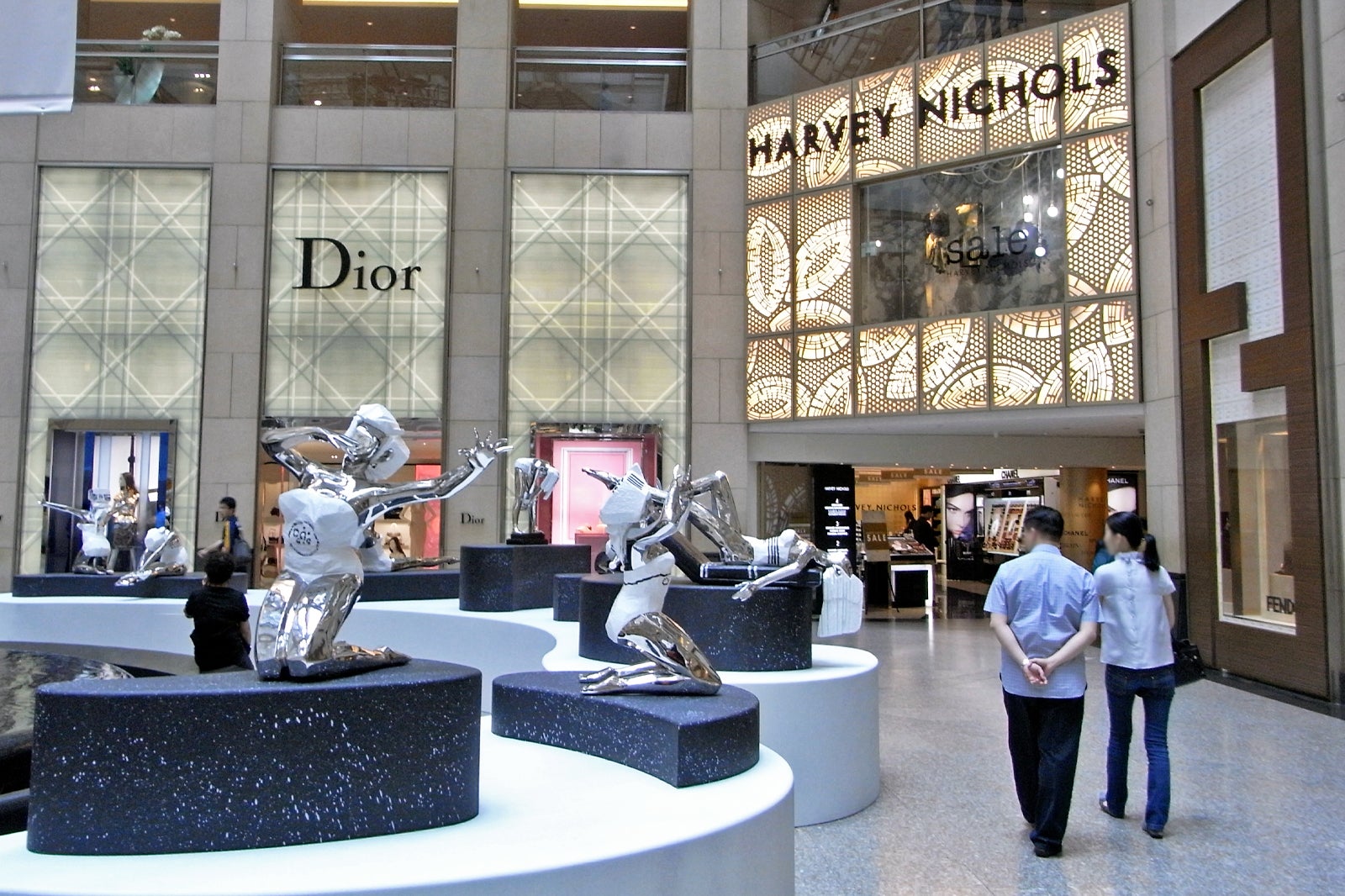 فروشگاه بزرگ هاروی نیکولز هنگ کنگ - Harvey Nichols Department Store Hong Kong