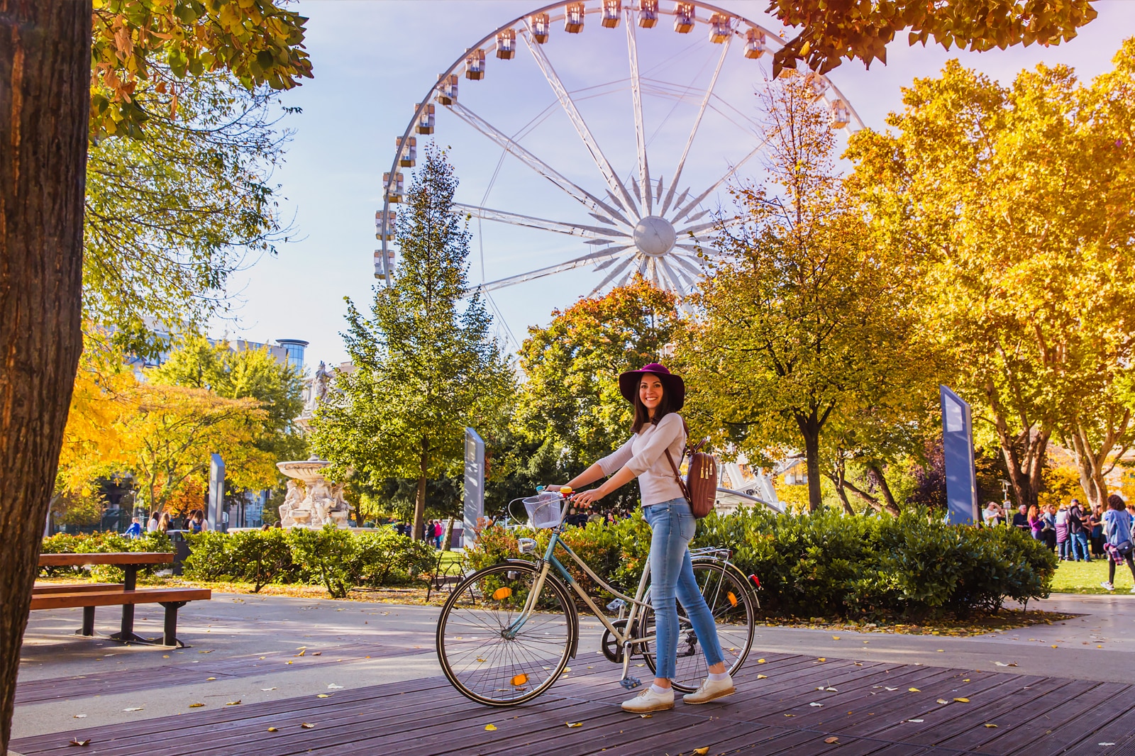 بوداپست را با دوچرخه کشف کنید - Discover Budapest by bike