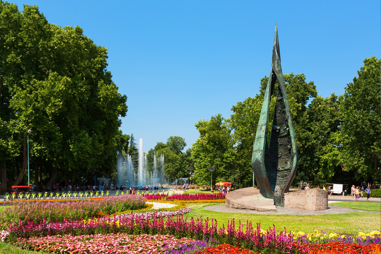 پیک نیک در جزیره مارگارت - Picnic on Margaret Island