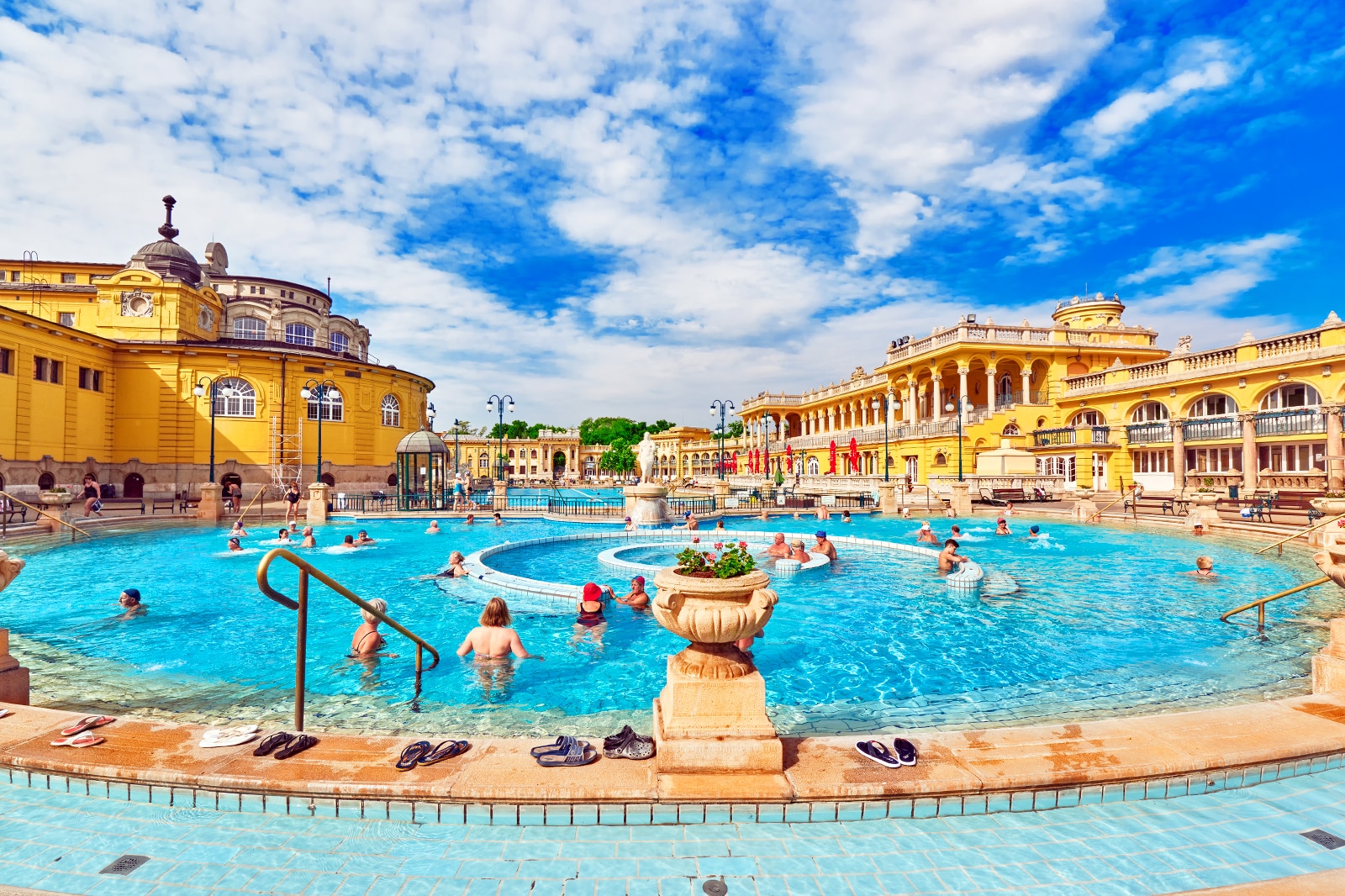 حمام های حرارتی Széchenyi - Széchenyi Thermal Baths