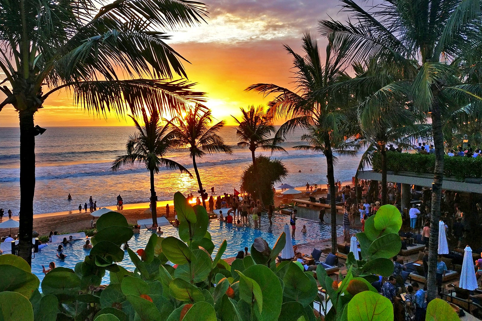 ساحل کوچک - Petitenget Beach