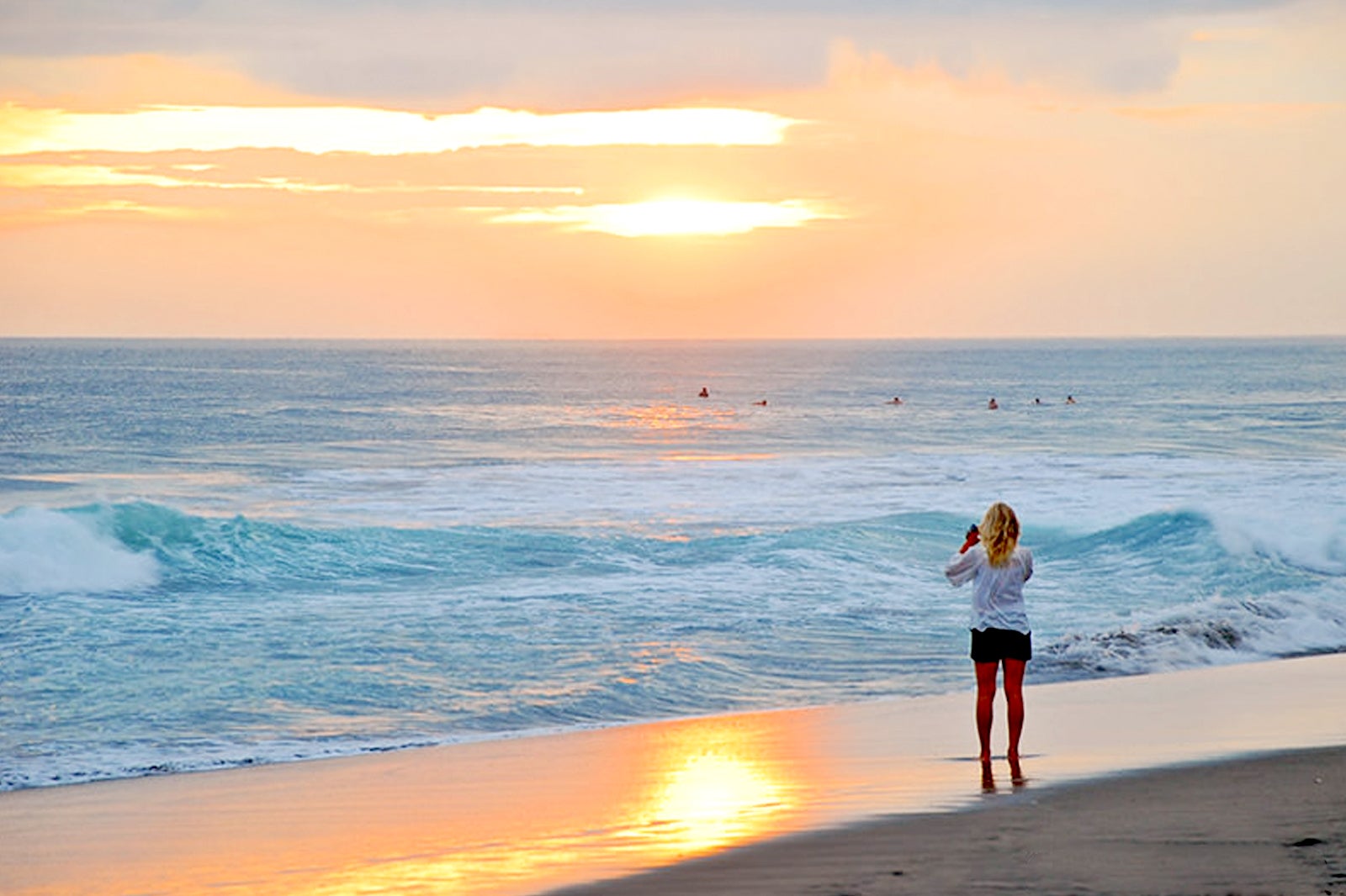 ساحل اکو، کانگو - Echo Beach, Canggu