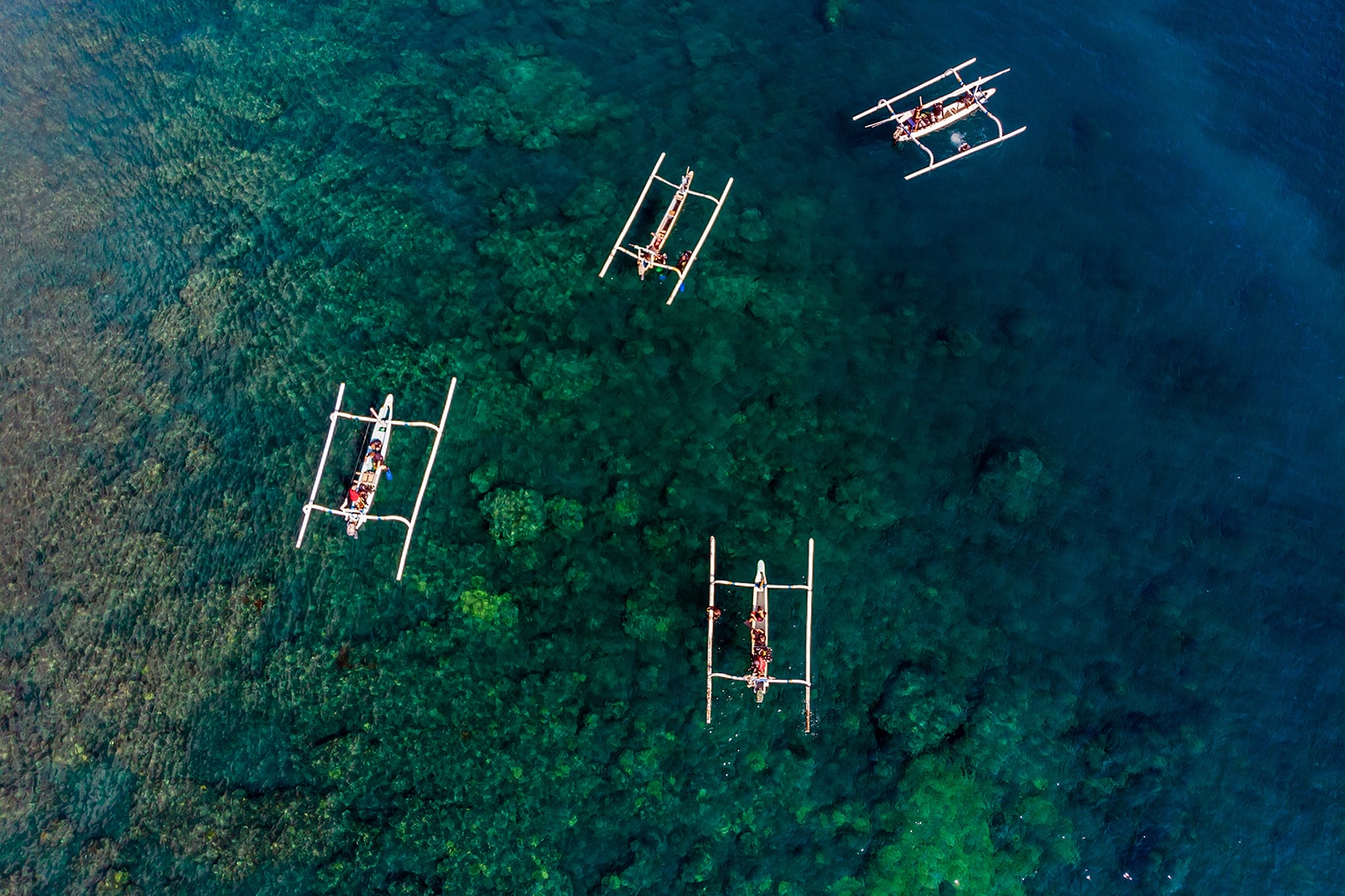 گالری زیر آب خلیج جملوک - Jemeluk Bay Underwater Gallery