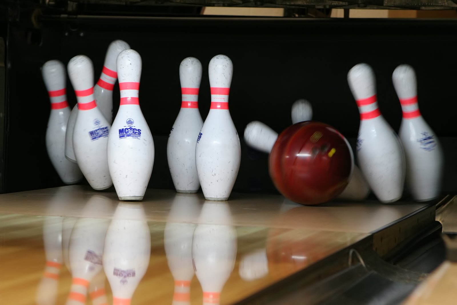 بولینگ Strike در باشگاه تفریحی فنلاندی بالی - Strike Bowling at Finns Recreation Club Bali