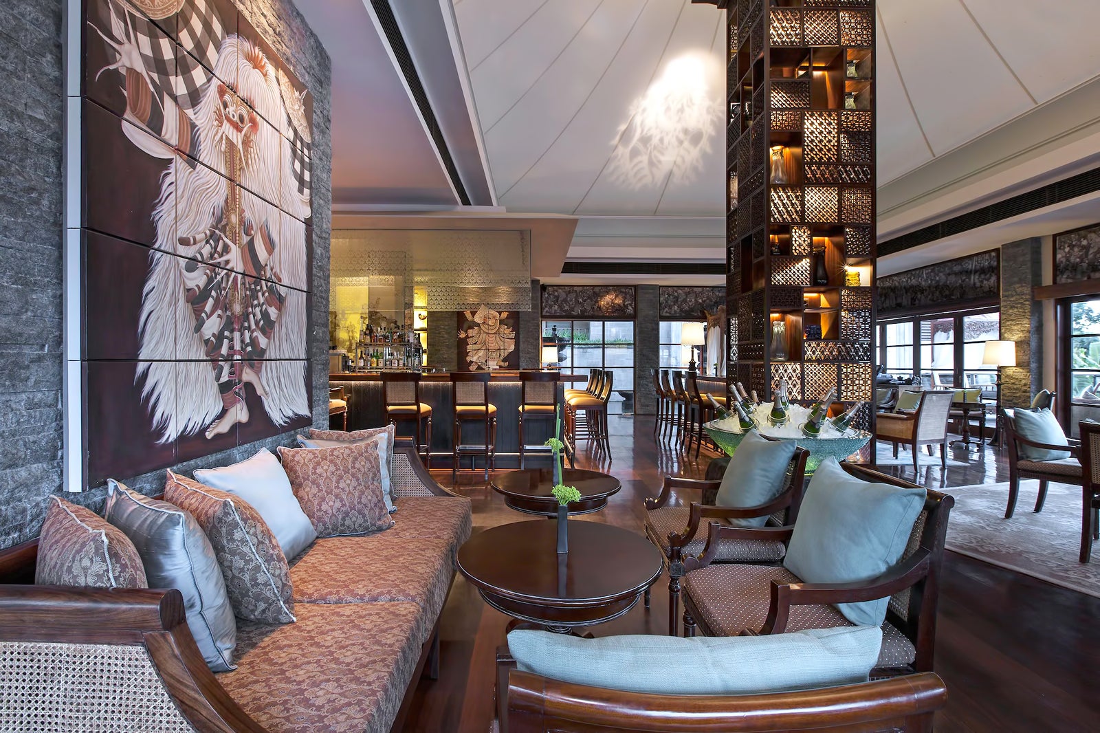 بار کینگ کول در خیابان رجیس بالی - King Cole Bar at The St. Regis Bali