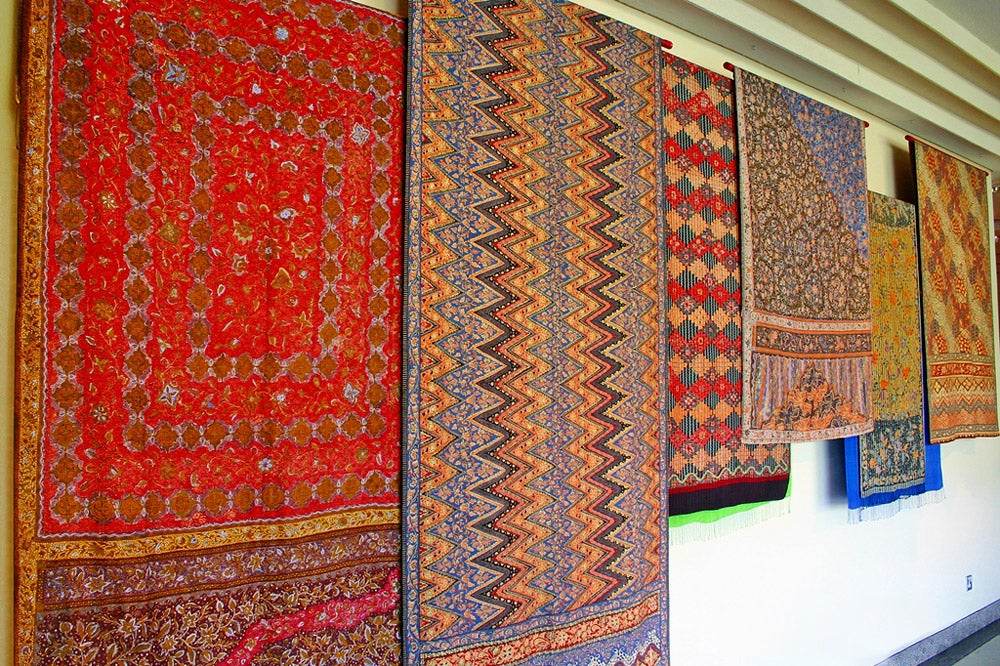 ایکات باتیک - Ikat Batik