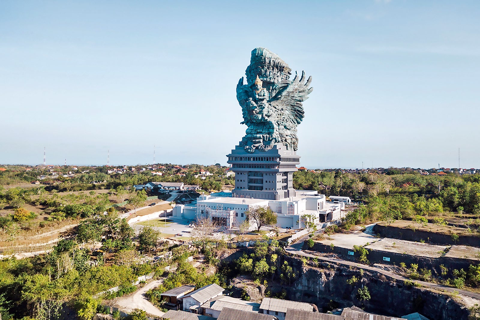 گارودا ویسنو کنکانا - Garuda Wisnu Kencana