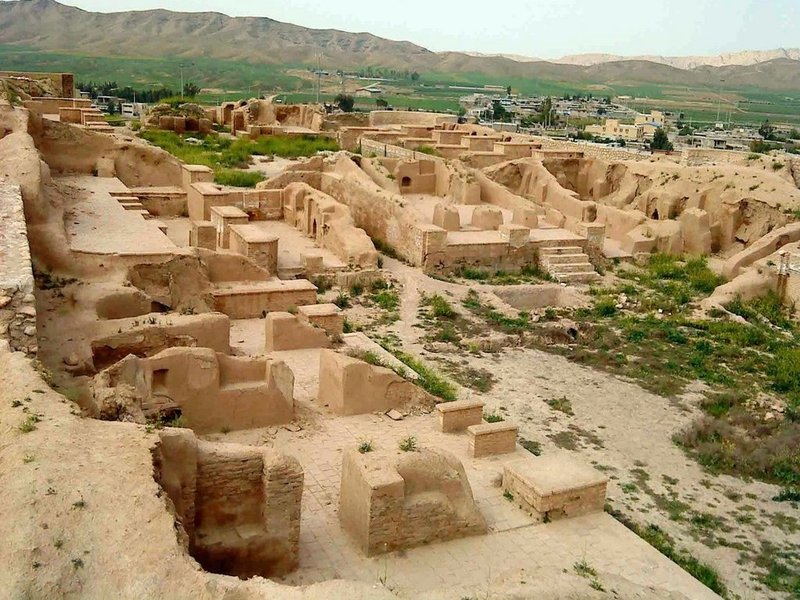 آپادانا، کاخ داریوش در شوش - Apadana, the Palace of Darius in Susa