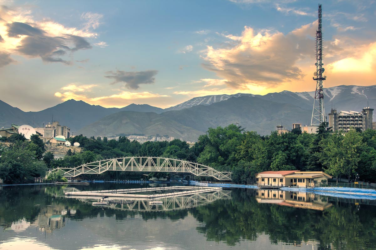 راهنمای سفر به پارک ملت با مترو، BRT و خودرو - How to go to Mellat Park by subway, BRT or car?