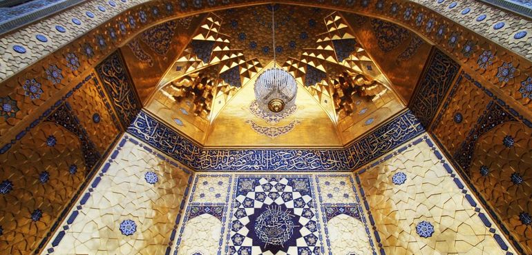 انقلاب در صحنه اجتماع - Revolution Hall
