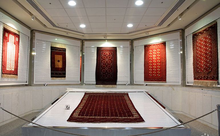 موزه فرش تخصصی - Specialized carpet museum