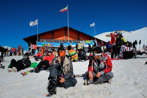 اسکی در زمستان: - Skiing in winter: