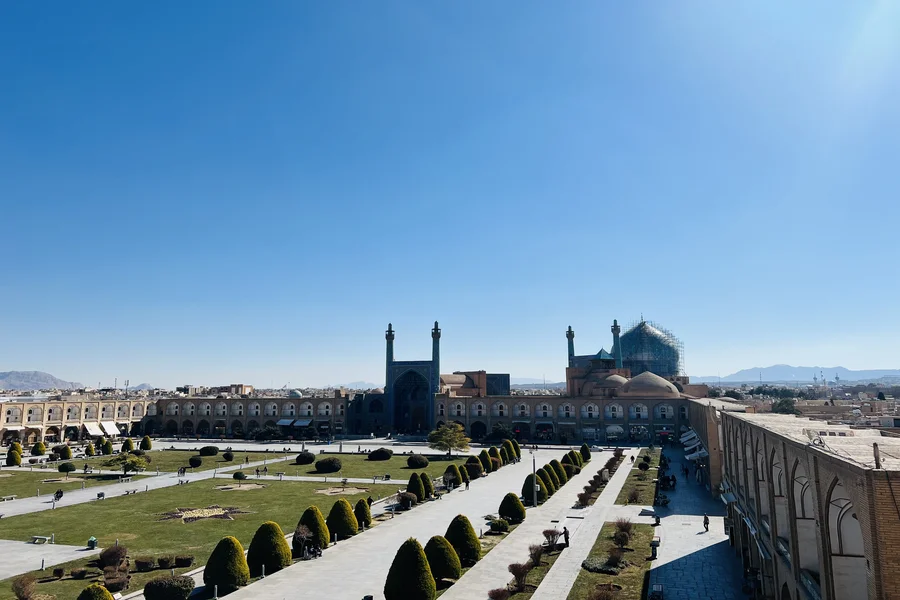 مسجد امام: شاهکار معماری ایرانی - Imam Mosque: A masterpiece of Persian architecture