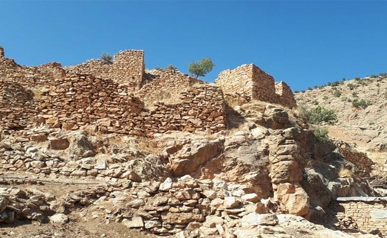 قلعه تاریخی پالنگان: جاذبه‌ای فرهنگی در دل طبیعت - Palengan Castle
