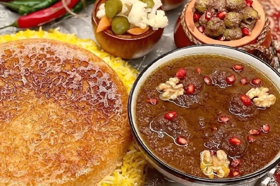 10 غذای ایرانی که حتما باید امتحان کنید - Top 10 Must-Try Iranian Dishes