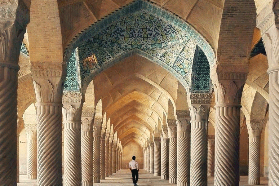 راهنمای مسافرتی شیراز - SHIRAZ TRAVEL GUIDE