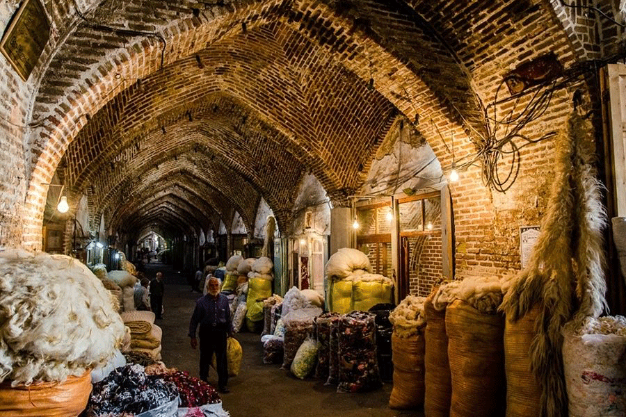 کاوش در بازار بزرگ تبریز - Exploring the Grand Bazaar of Tabriz