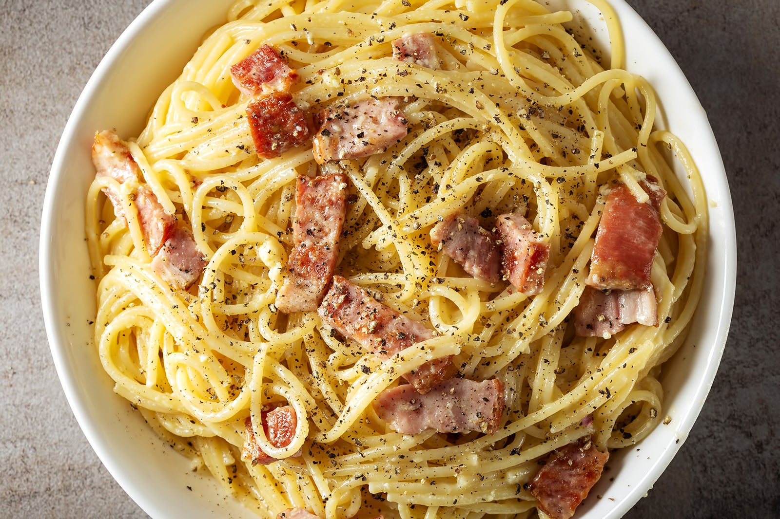 اسپاگتی کاربونارا - Spaghetti carbonara