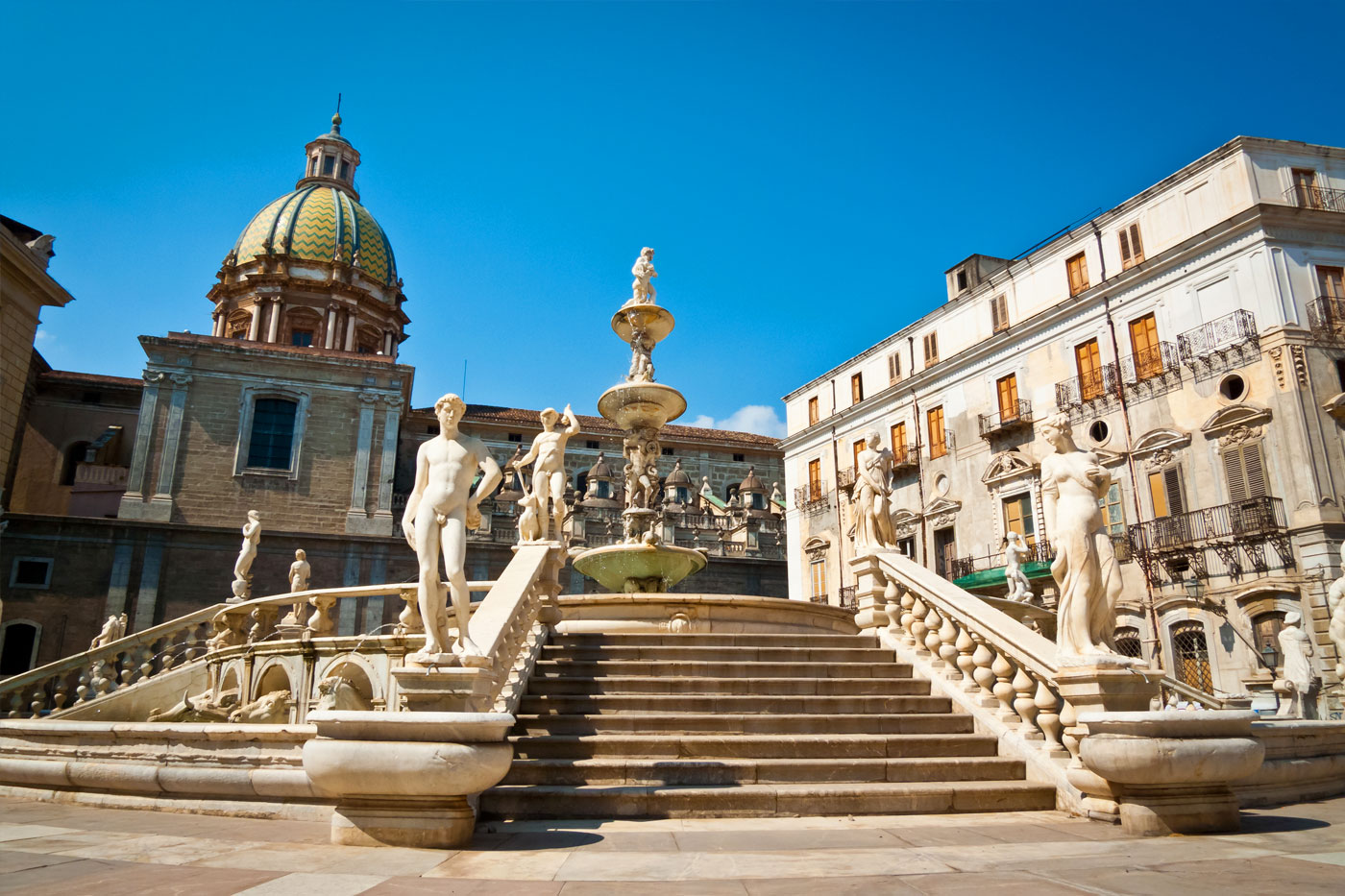 میدان پرتوریا - Piazza Pretoria