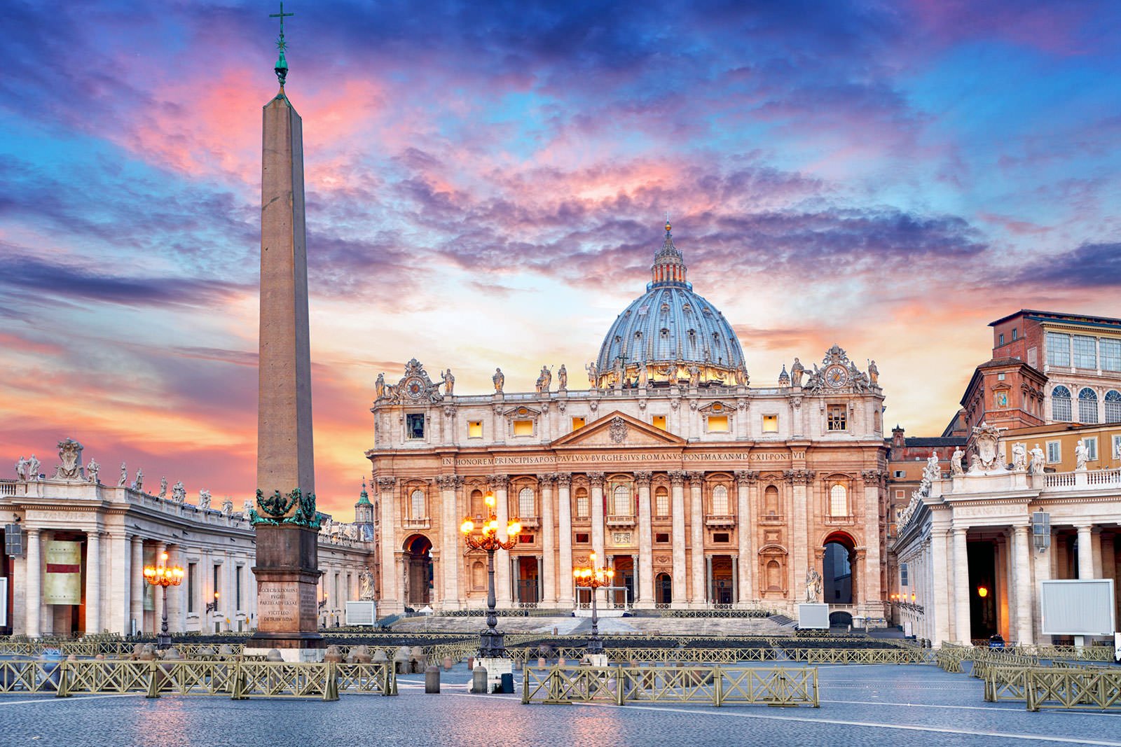 کلیسای سنت پیتر - St. Peter's Basilica