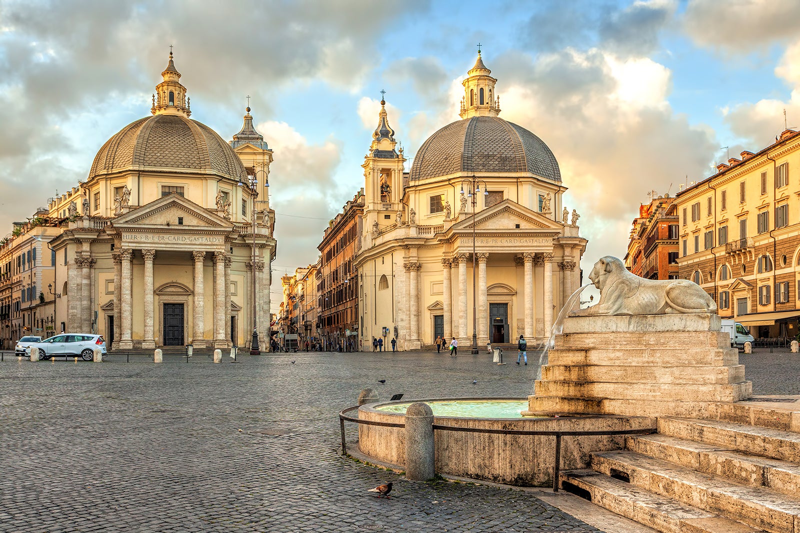 پیازا دل پوپولو - Piazza del Popolo