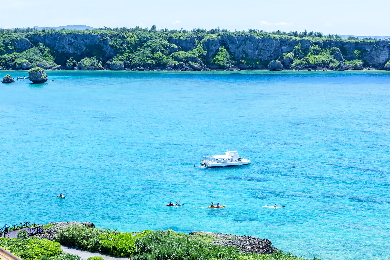 ساحل مانزا - Manza Beach