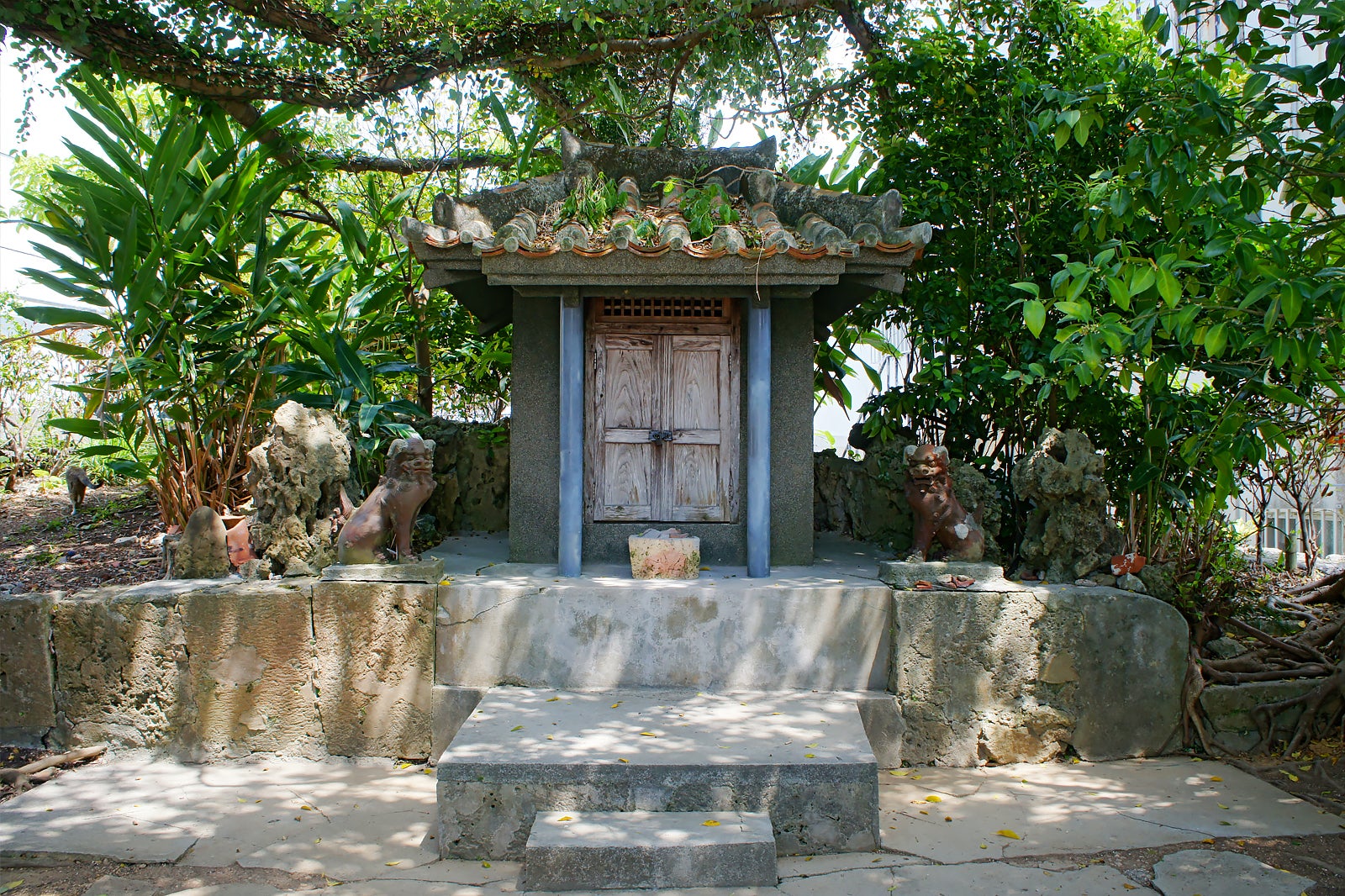 منطقه سفال تسوبویا - Tsuboya Pottery District