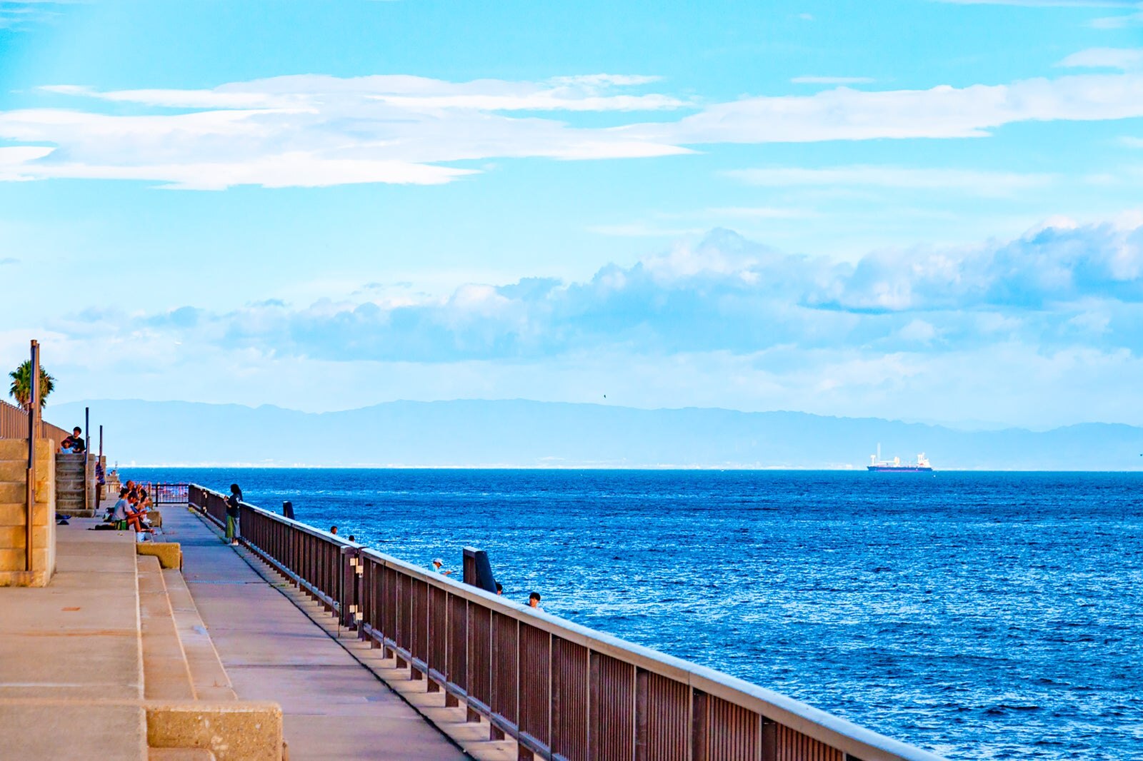 تفرجگاه دریایی مایکو - Maiko Marine Promenade