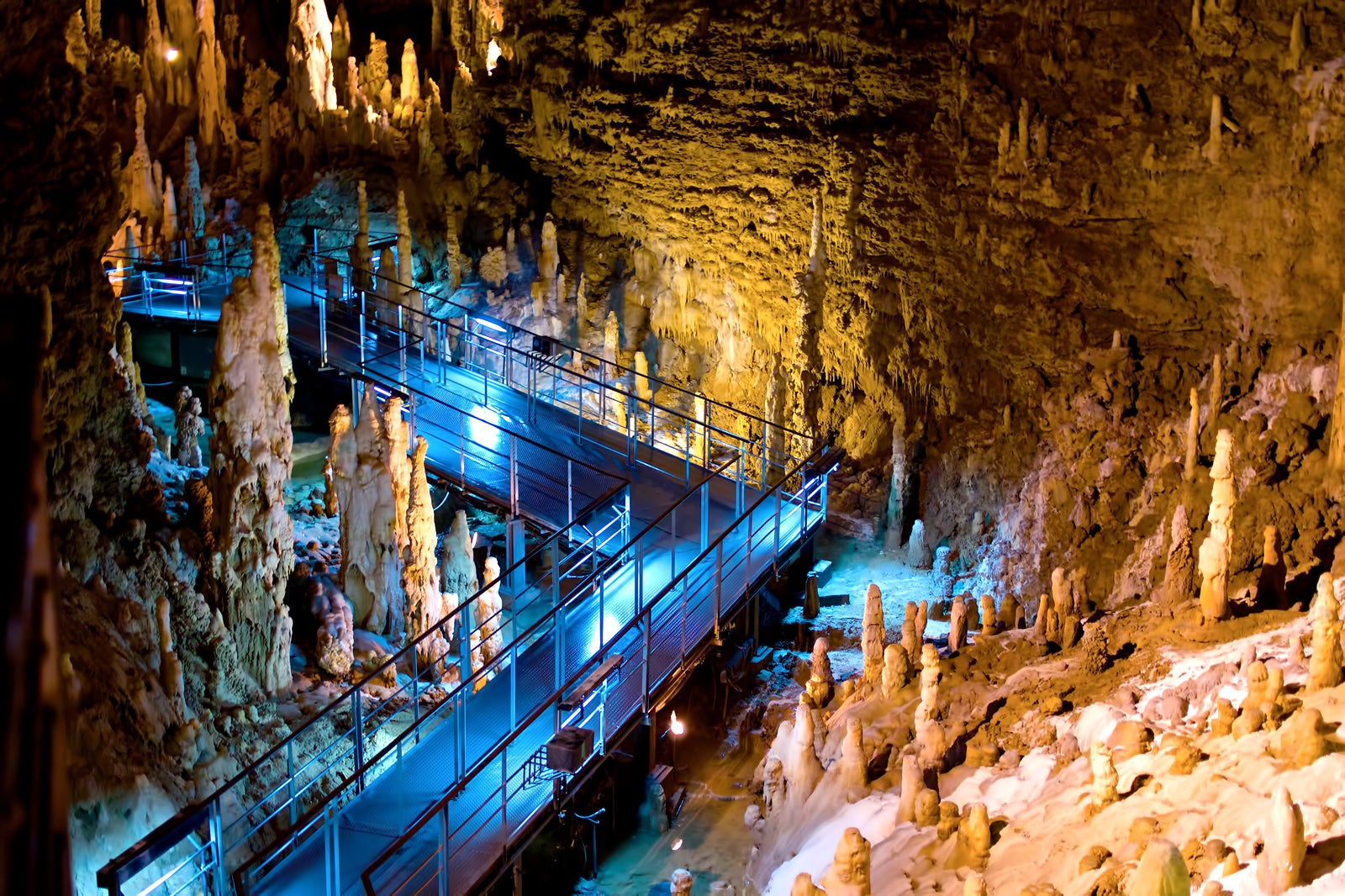 غار گیوکوسندو - Gyokusendo Cave