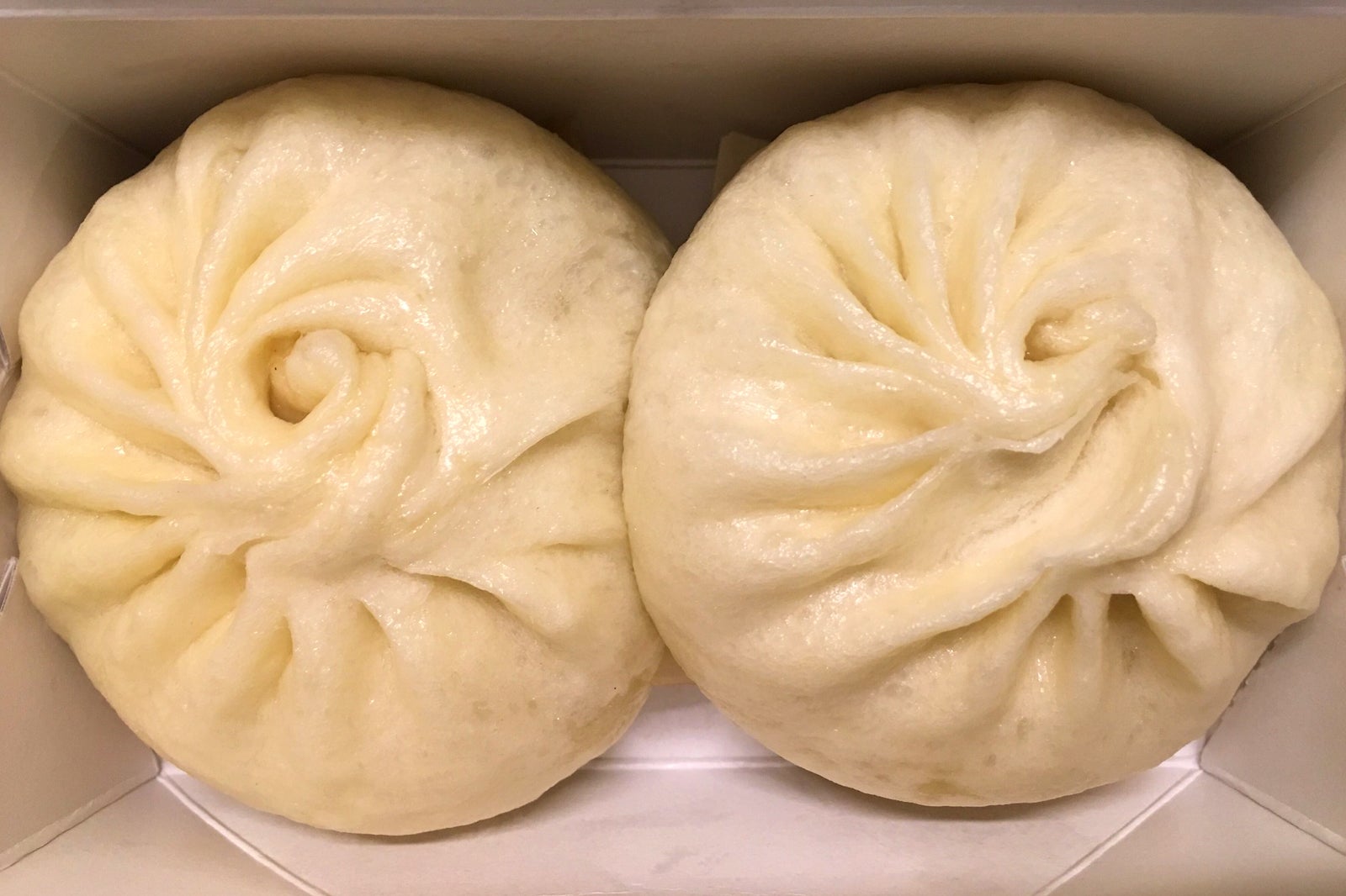 نان گوشت خوک بخارپز (بوتامان) - Steamed pork buns (butaman)