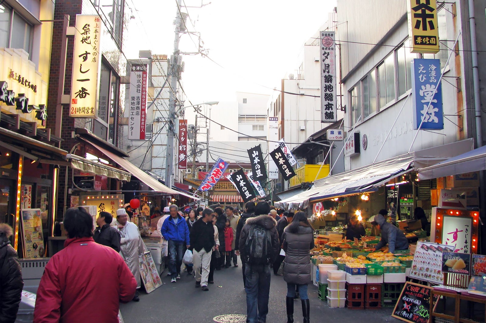 بازار بیرونی تسوکیجی - Tsukiji Outer Market