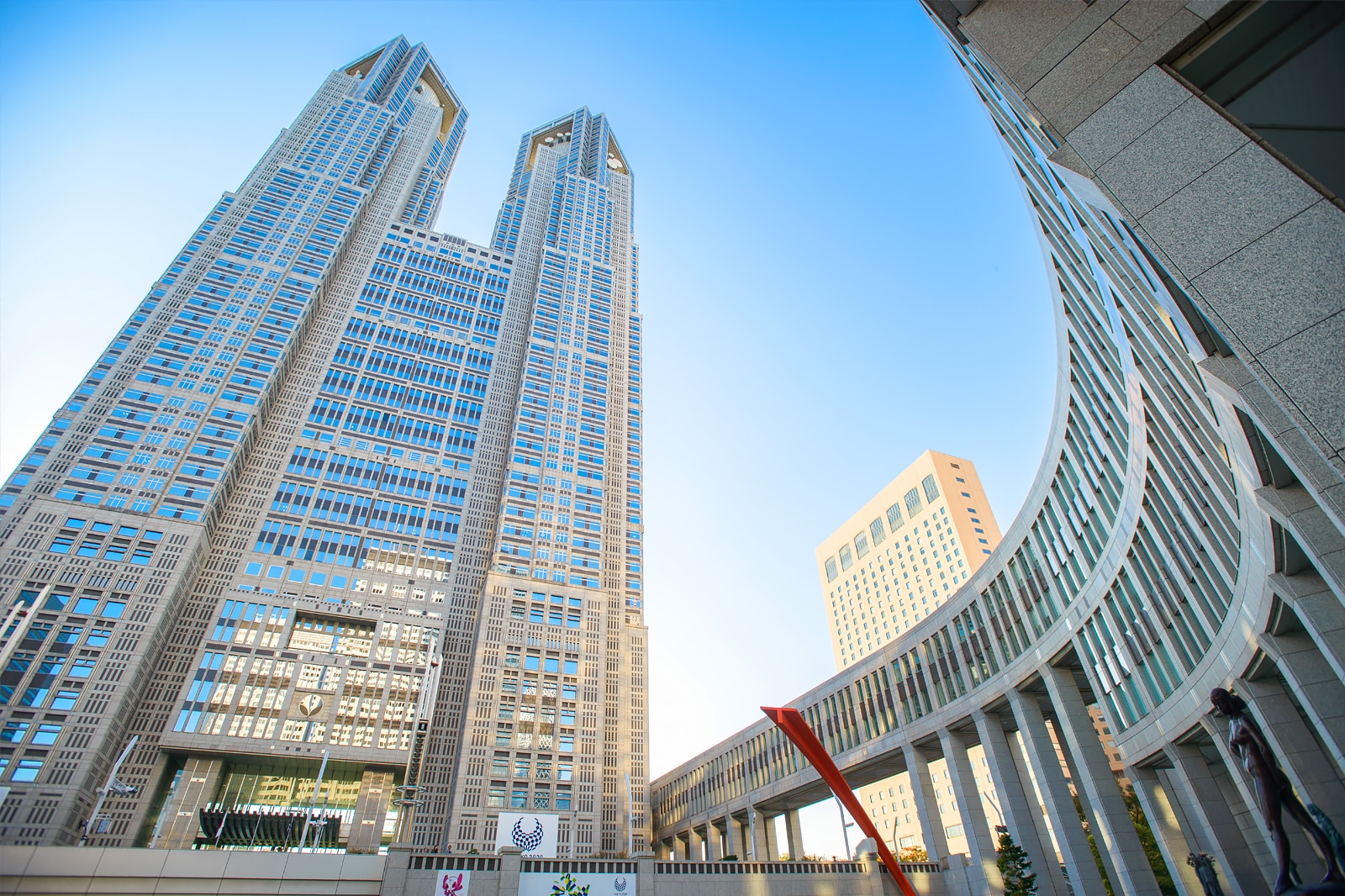 ساختمان دولتی متروپولیتن توکیو - Tokyo Metropolitan Government Building