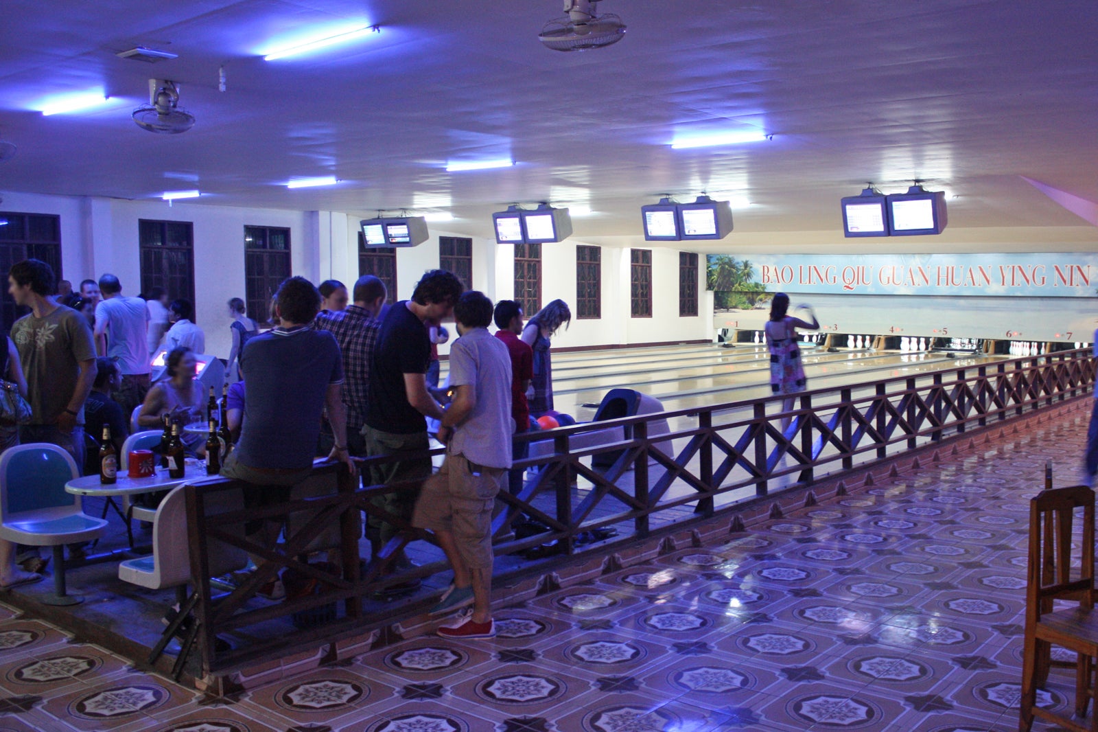 کوچه بولینگ لوانگ پرابانگ - Luang Prabang Bowling Alley