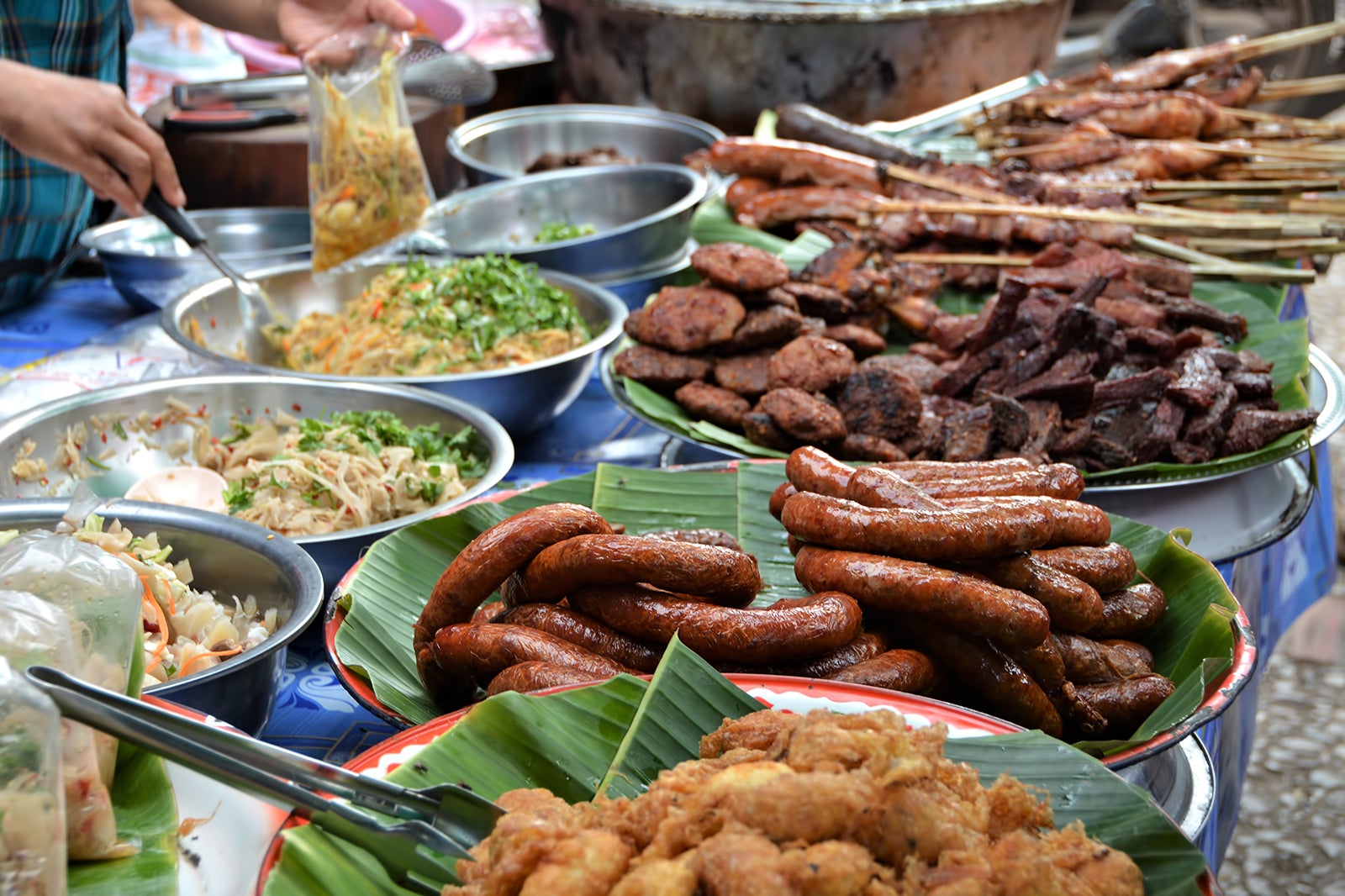 بازار غذای عصرانه وانگتونگ - Vangtong Evening Food Market