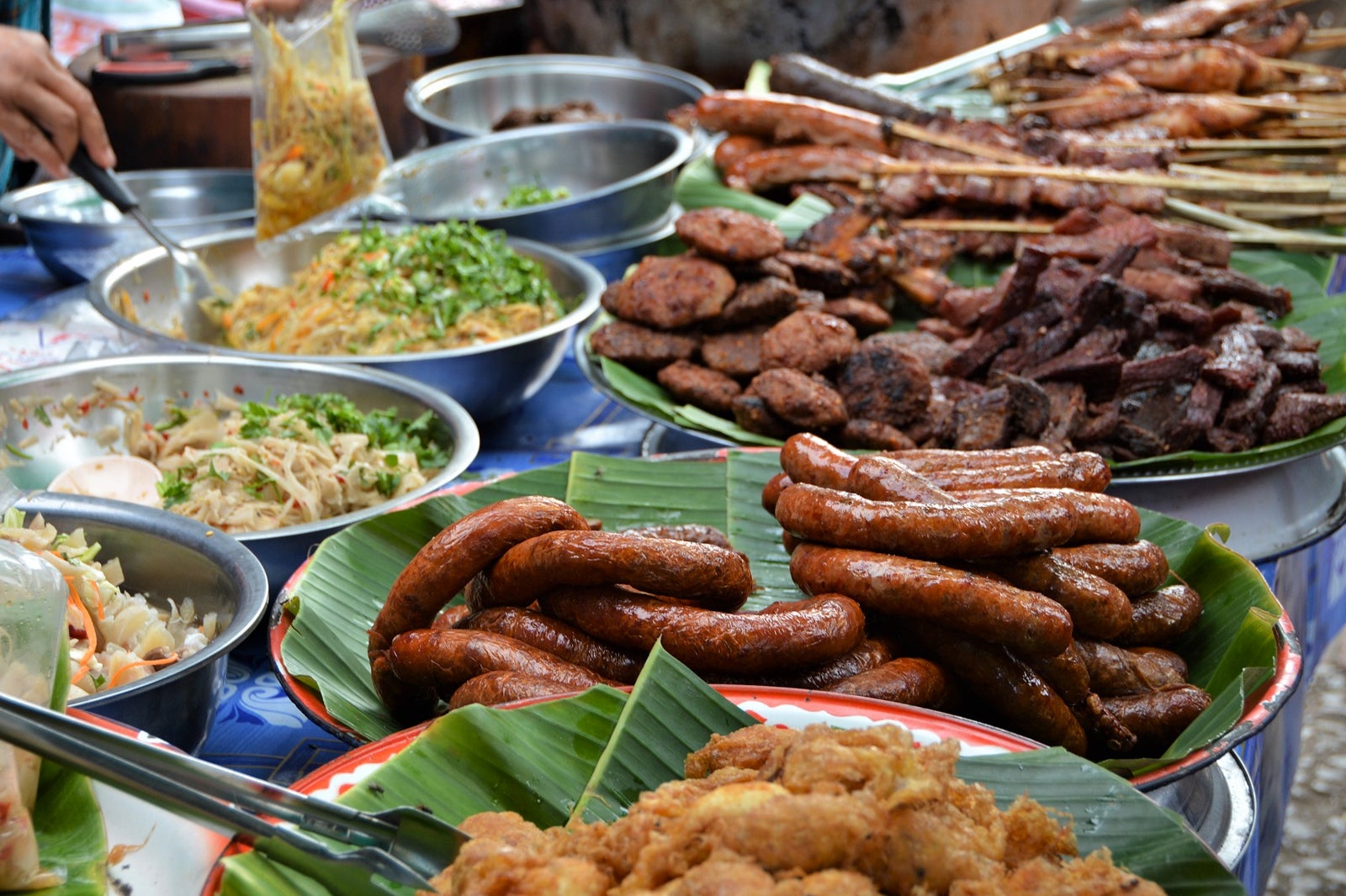 بازار غذای عصرانه وانگتونگ - Vangthong Evening Food Market