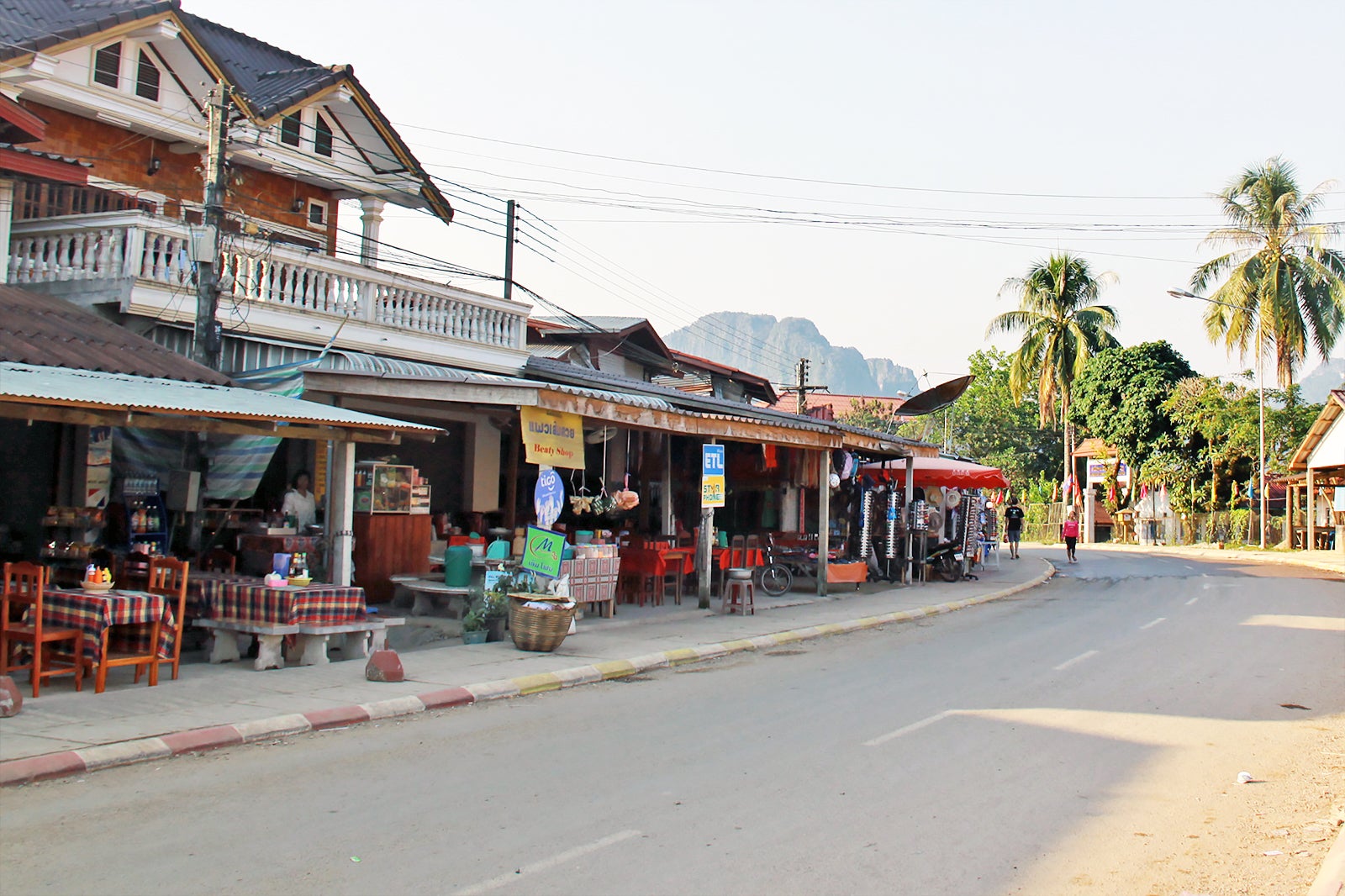 خرید Vang Vieng - Vang Vieng shopping