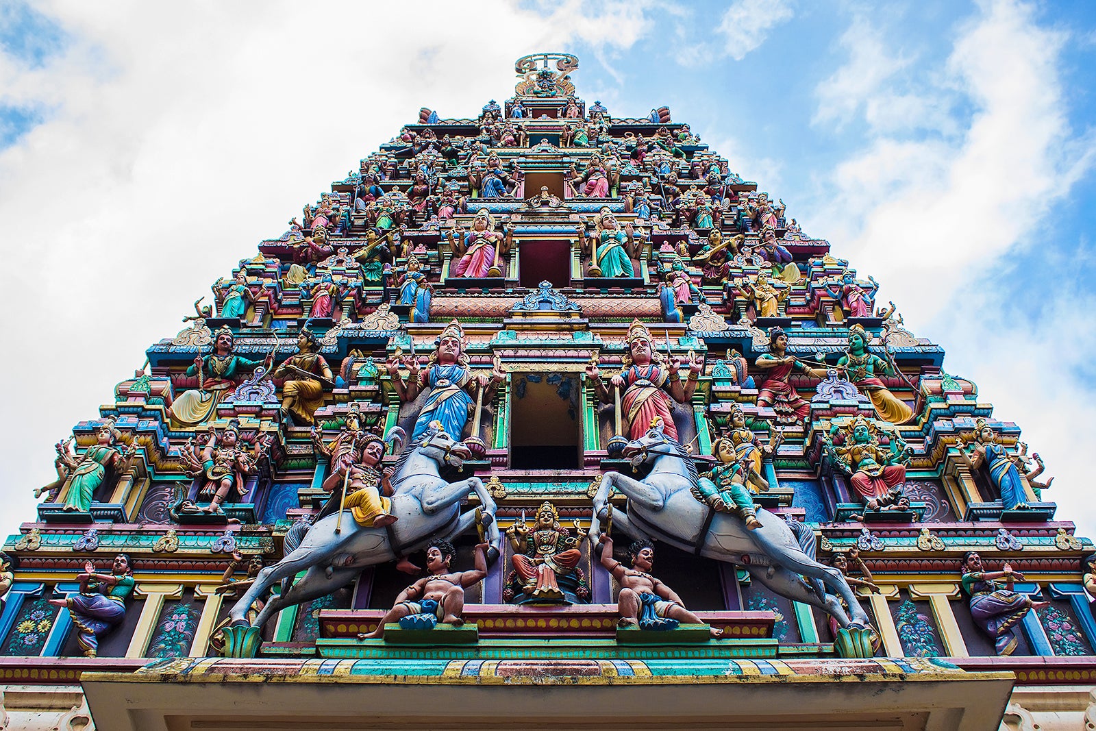 معبد سری ماهاماریاممان - Sri Mahamariamman Temple