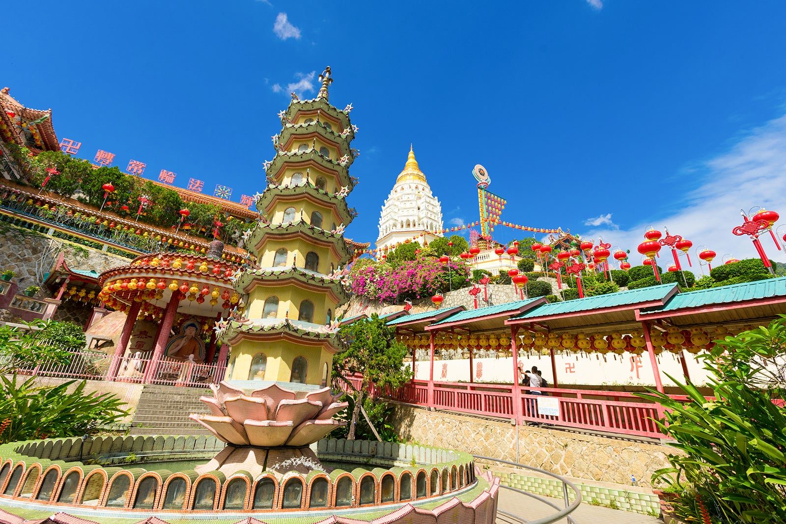 کیک معبد لوک سی - Kek Lok Si Temple