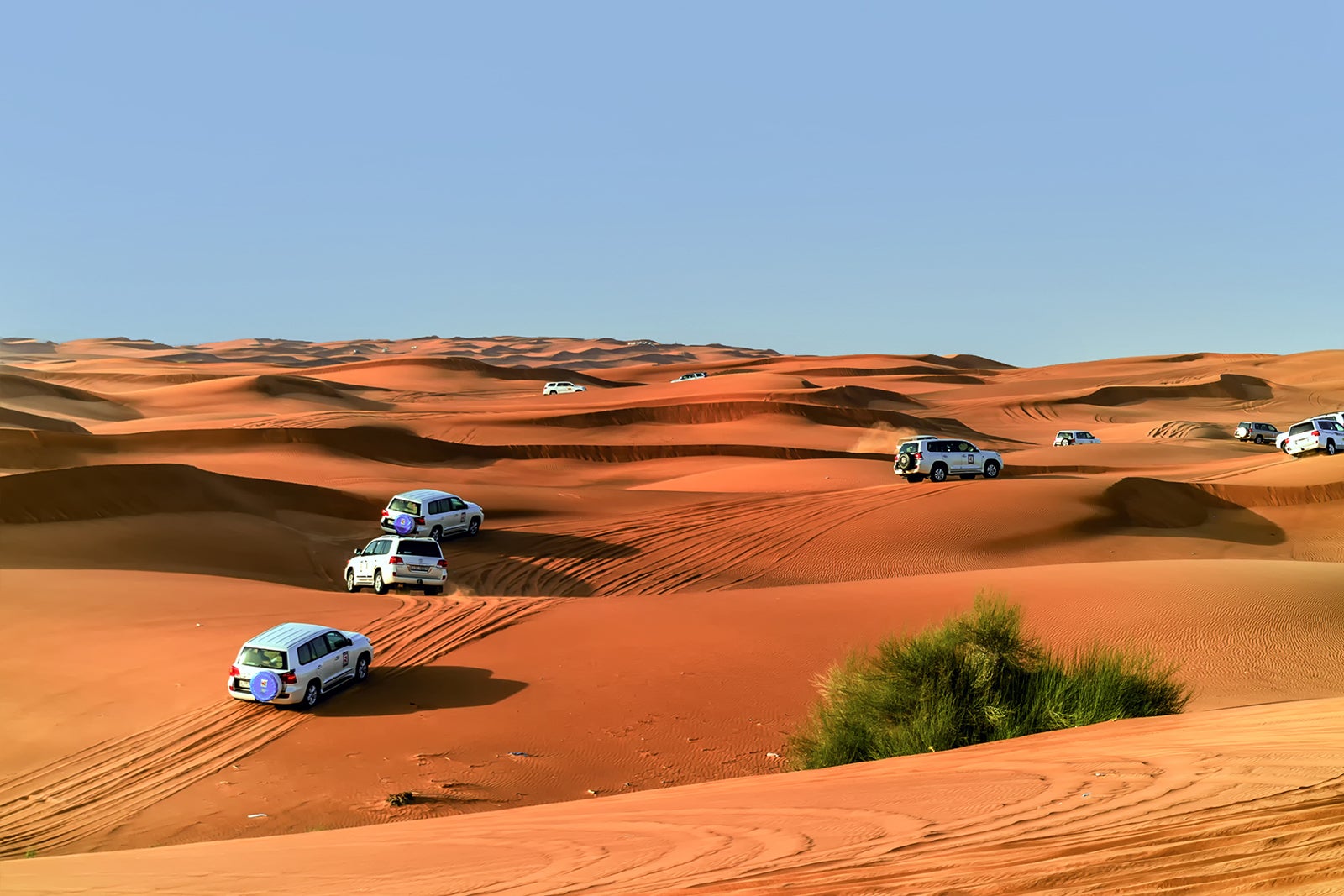 تپه کوبیدن - Dune bashing