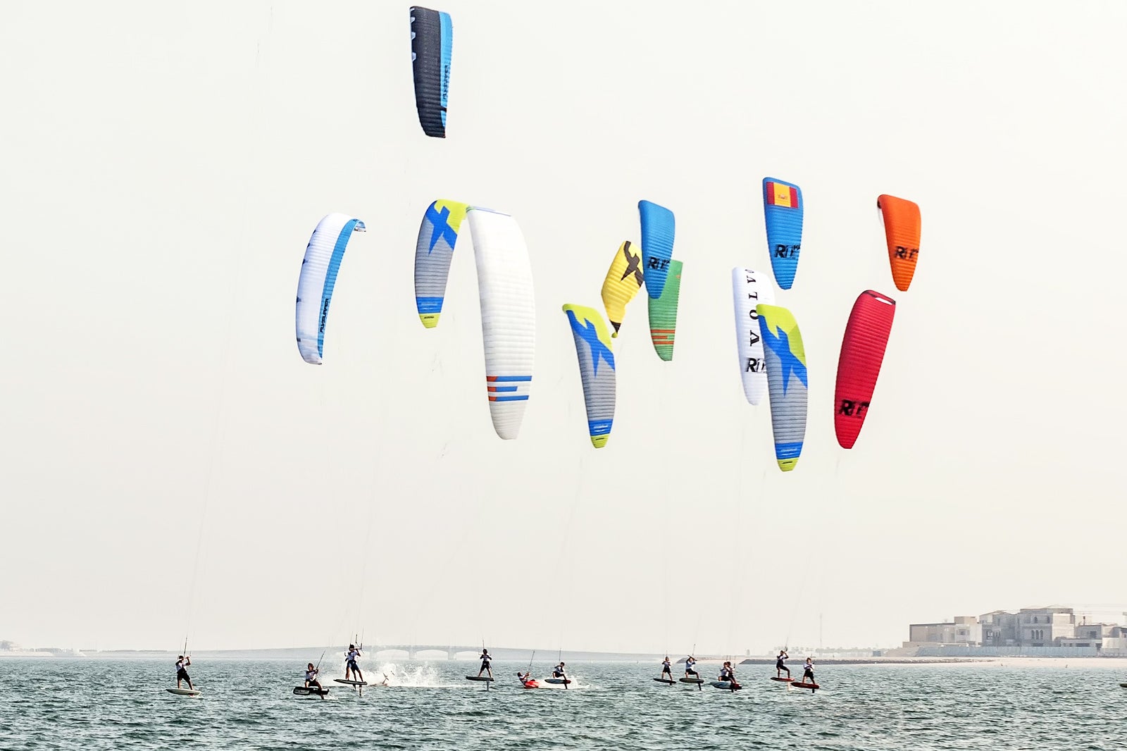 کایت سواری - Kitesurfing